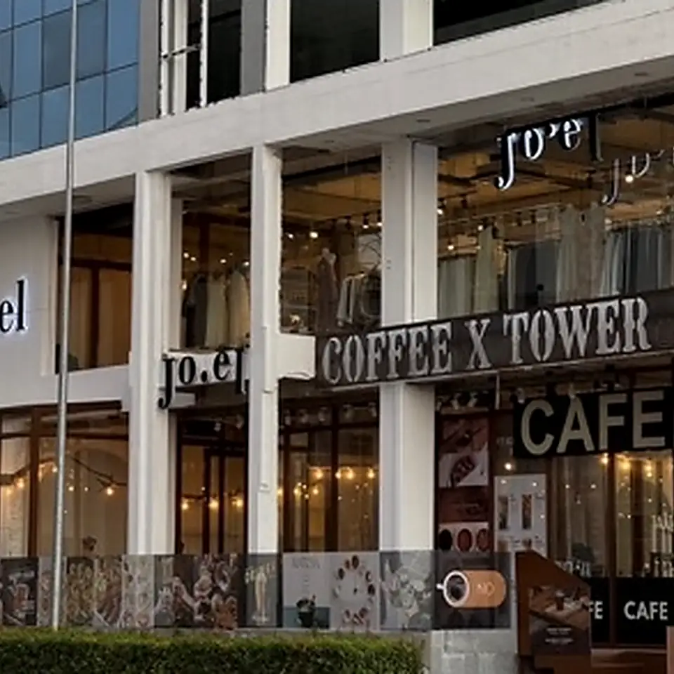 Photo of Coffee x Tower (Jo.el); source credit: Instagram @robthort · supplied screenshot